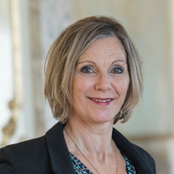 Porträtbild Maya Graf