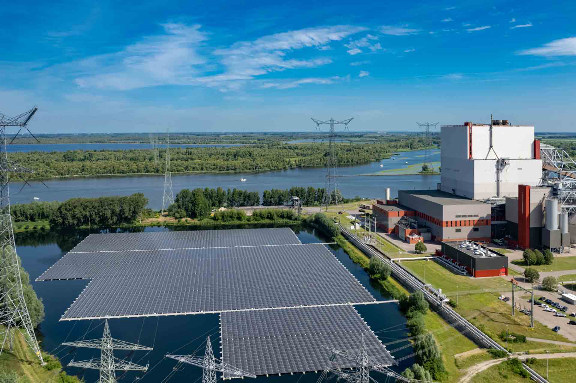 Erneuerbare Energien schwimmende Solarpanels