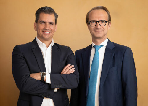 v.l.n.r. Sandro Mesquita, CEO Geneva International Motor Show und Alexandre de Senarclens, Präsident der Stiftung, welche die GIMS organisiert