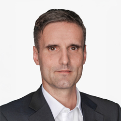 Bernhard Egger,Professor Informatik