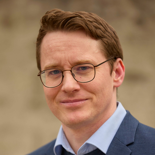 Simon KorbellaBerater fürs Spenden