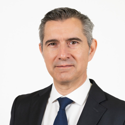 Nicolas MontandonCo-directeur du programme Executive MBA