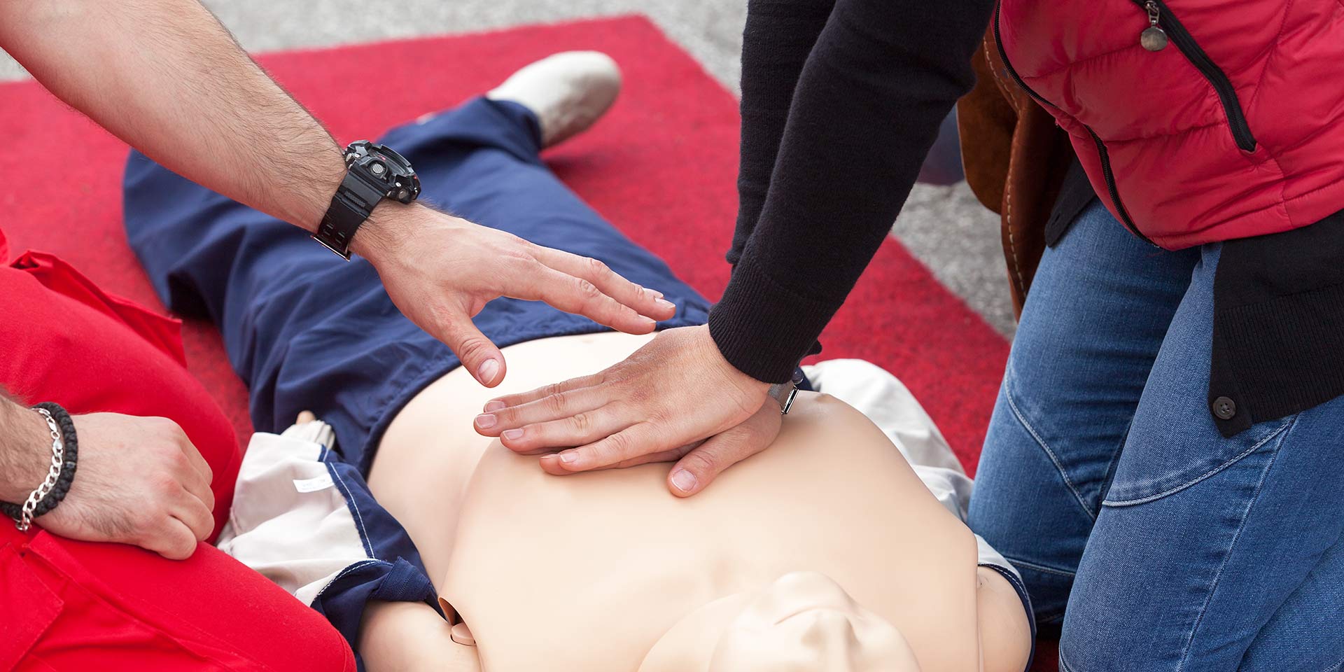 cardiopulmonary resuscitation - cpr. cardiac massage training.