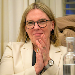 Annick RywalskiDirectrice suppléante, Responsable Division Communes et entreprises, BPA