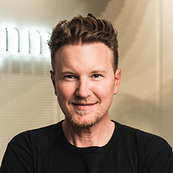 Dr. Felix BertramDermatologe, Unternehmer und Autor