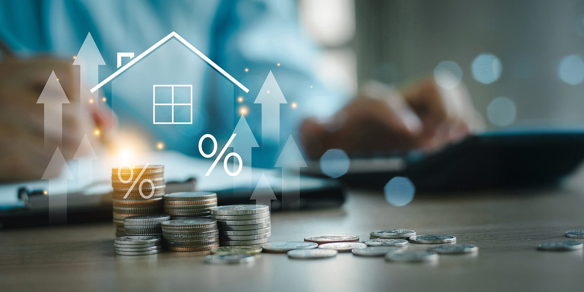 immobilienkonzeptgeschäft, hausratversicherung  immobilienschutz. immobilien-investmentkonzept. kaufen  verkaufen sie häuser  immobilien online auf einem virtuellen bildschirm.