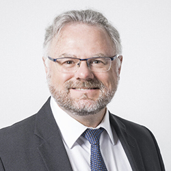 Frank R. RueppGeschäftsführer