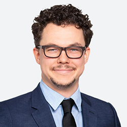 Daniel Schmitz-WegnerAnwalt und Geschäftsführer